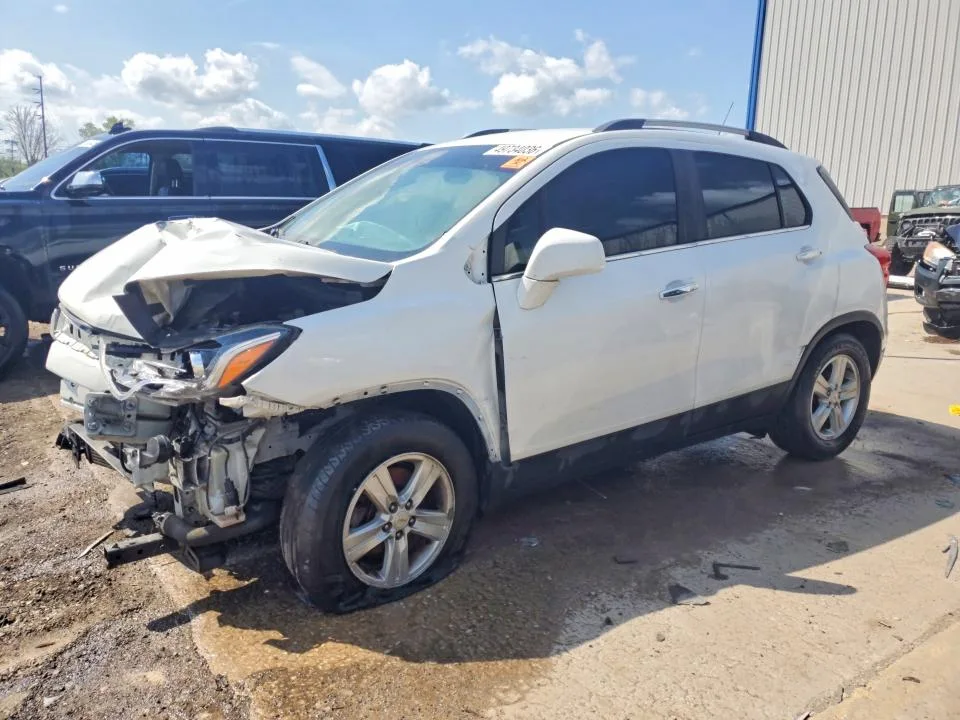 KL7CJLSBXJB559648 — 2018 CHEVROLET TRAX