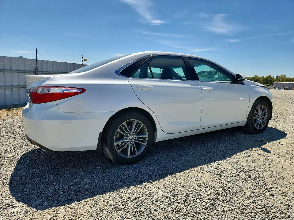 4T1BF1FK9HU371003 — 2017 TOYOTA CAMRY photo 3