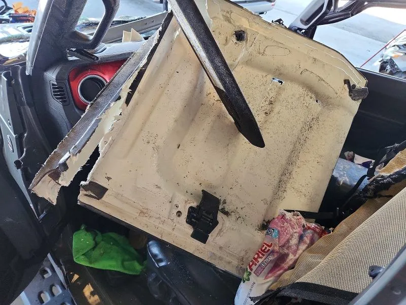 1C6JJTBG0LL162945 — 2020 JEEP GLADIATOR photo 8