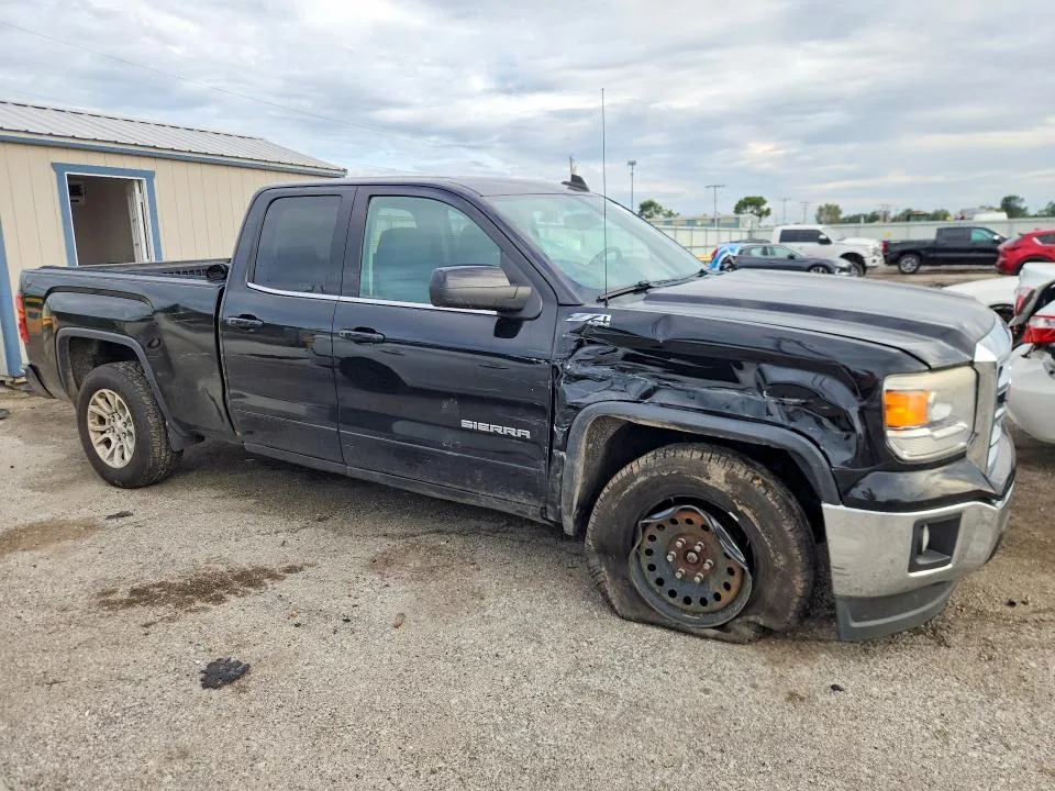 1GTV2UEC9FZ351553 — 2015 GMC SIERRA photo 4