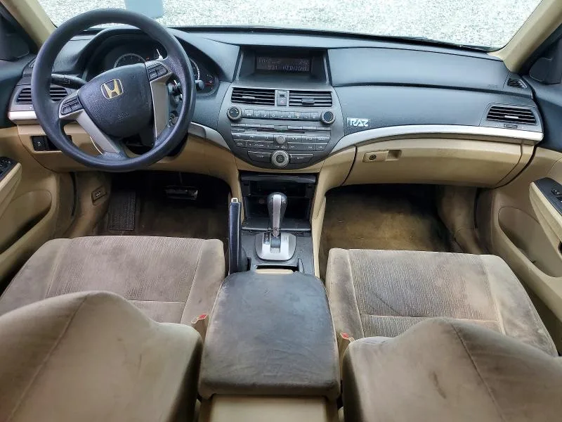 1HGCP2F39BA142884 — 2011 HONDA ACCORD photo 8