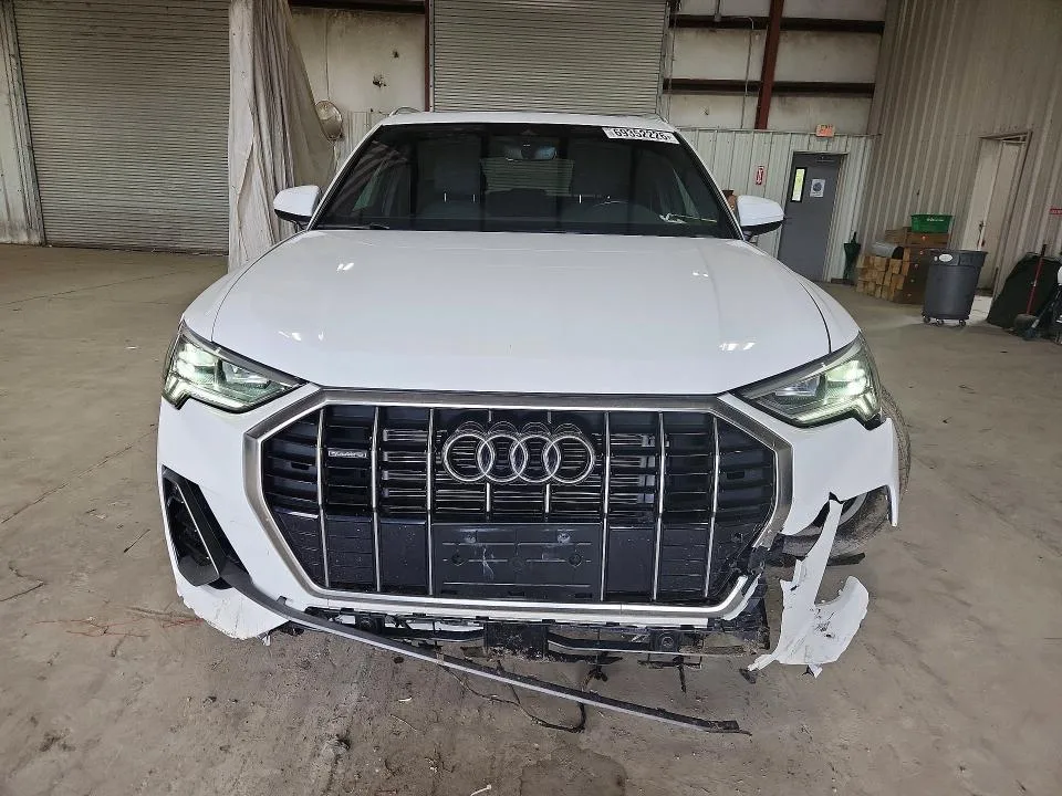 WA1EECF38M1152340 — 2021 AUDI Q3 photo 5