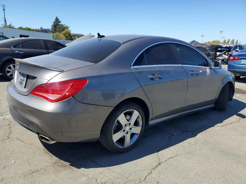 WDDSJ4EB3FN162181 — 2015 MERCEDES-BENZ CLA photo 3