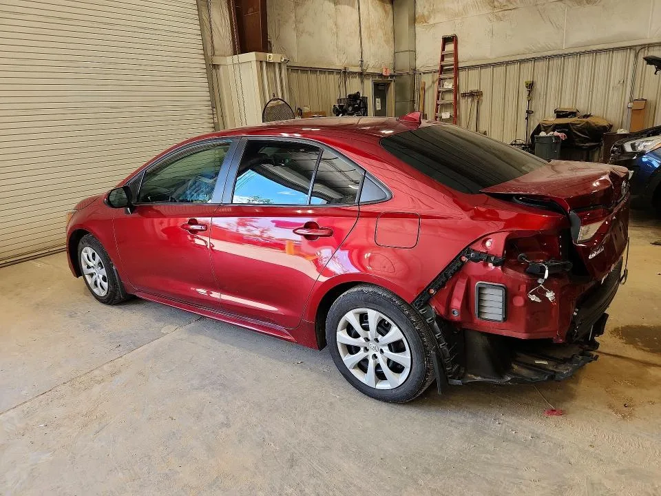 5YFEPMAE7NP376100 — 2022 TOYOTA COROLLA photo 2