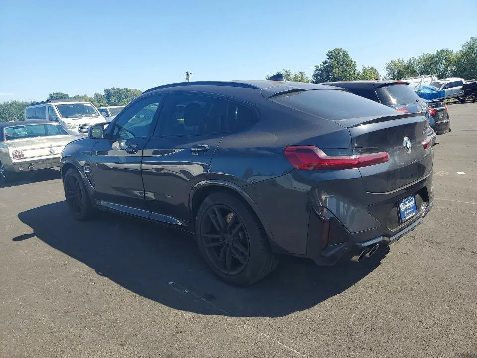 5YM23EC02P9T18059 — 2023 BMW X4 photo 2