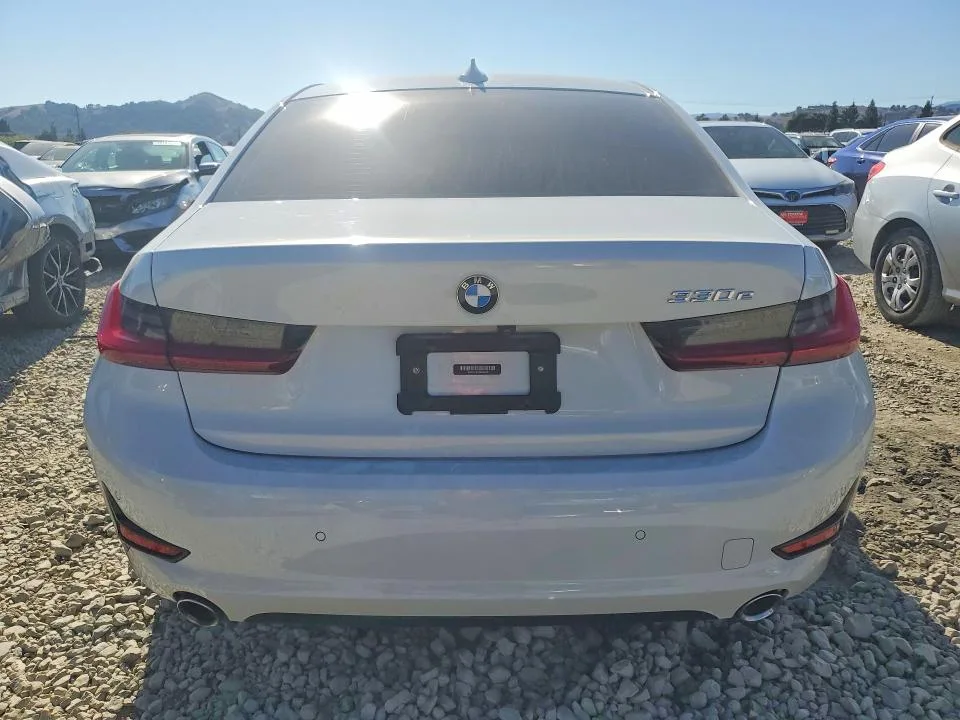 3MW5P7J0XM8B65846 — 2021 BMW 330E photo 6