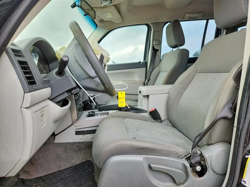 1J8GN28KX8W255712 — 2008 JEEP LIBERTY photo 7