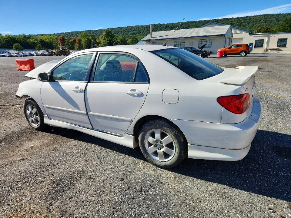 2T1BR32E18C913232 — 2008 TOYOTA COROLLA photo 2