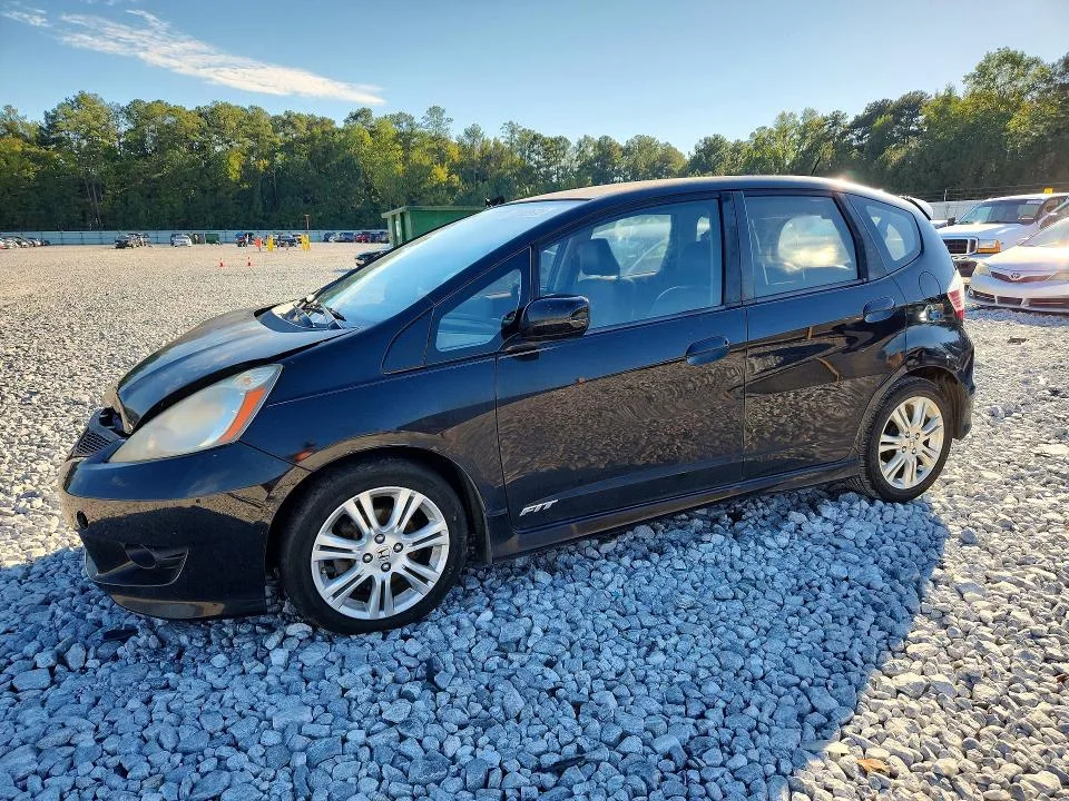 JHMGE8H50BS004683 — 2011 HONDA FIT