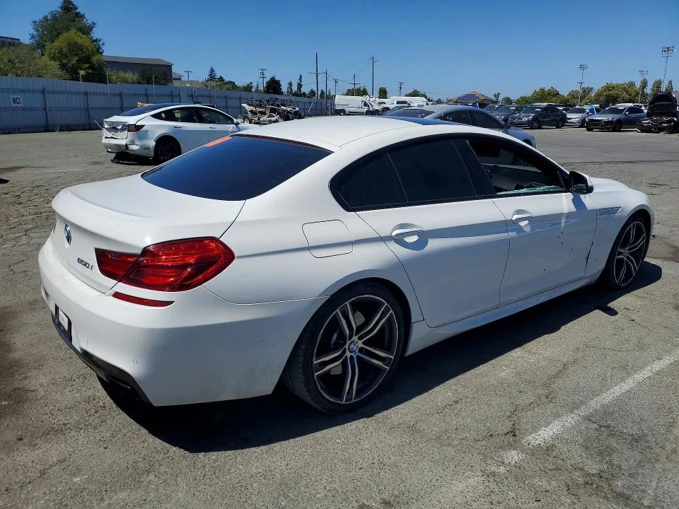 WBA6D4C53JGA01018 — 2018 BMW 650 photo 3
