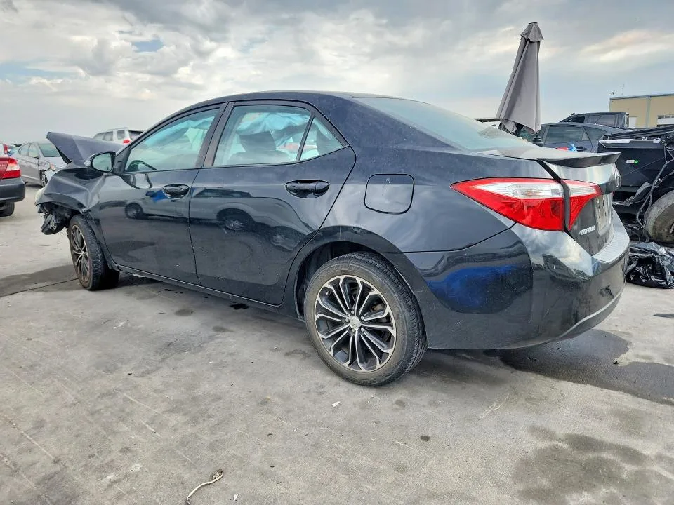 5YFBURHE1GP496542 — 2016 TOYOTA COROLLA photo 2