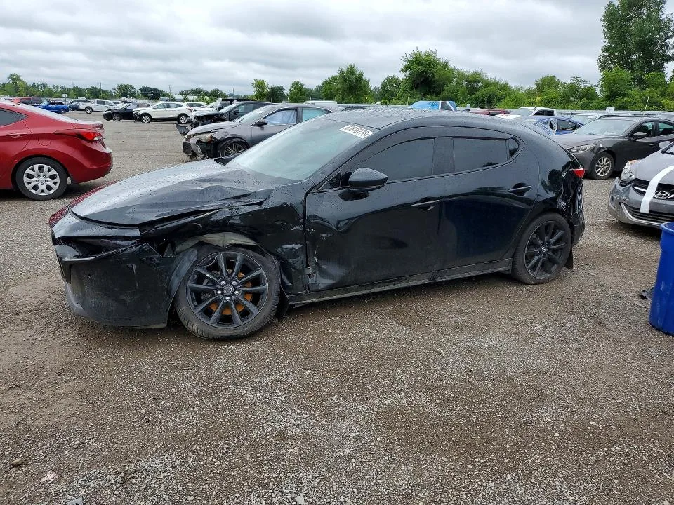JM1BPBMY1R1654383 — 2024 MAZDA 3 photo 1