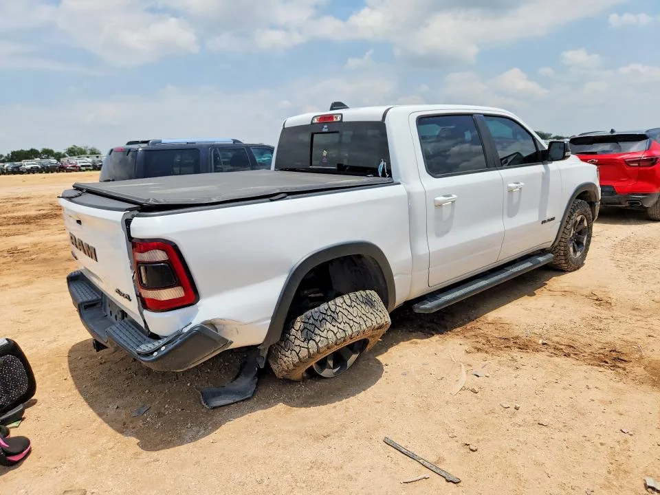 1C6SRFLT1MN515273 — 2021 RAM 1500 photo 3