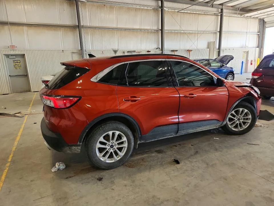 1FMCU9H68LUA37174 — 2020 FORD ESCAPE photo 3