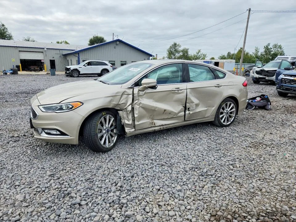 3FA6P0K95HR186184 — 2017 FORD FUSION