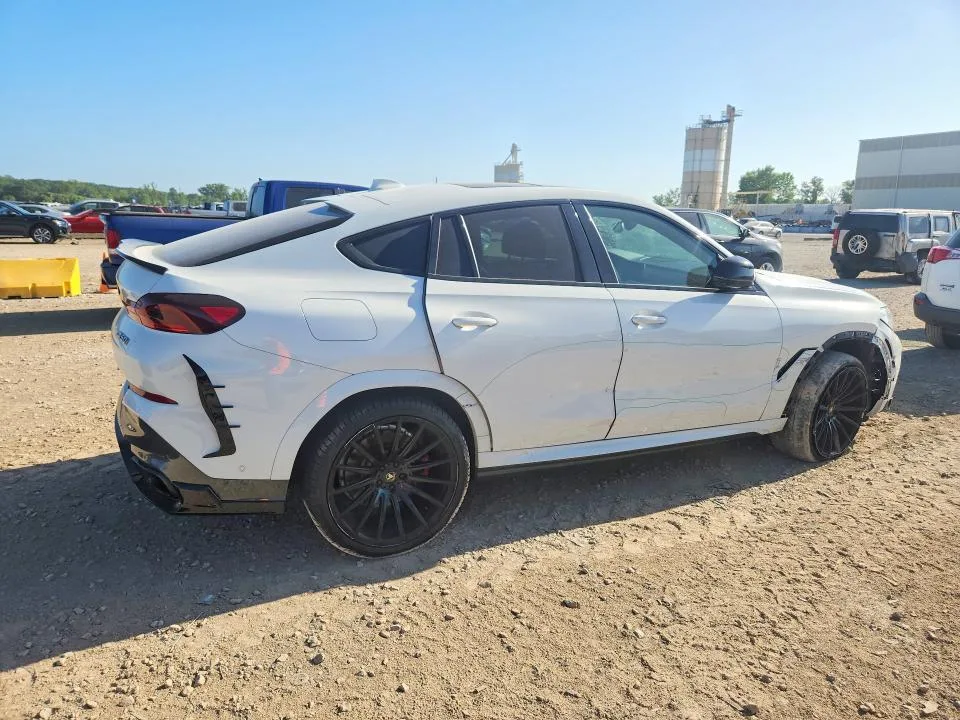 5UXCY8C03M9G97120 — 2021 BMW X6 photo 3