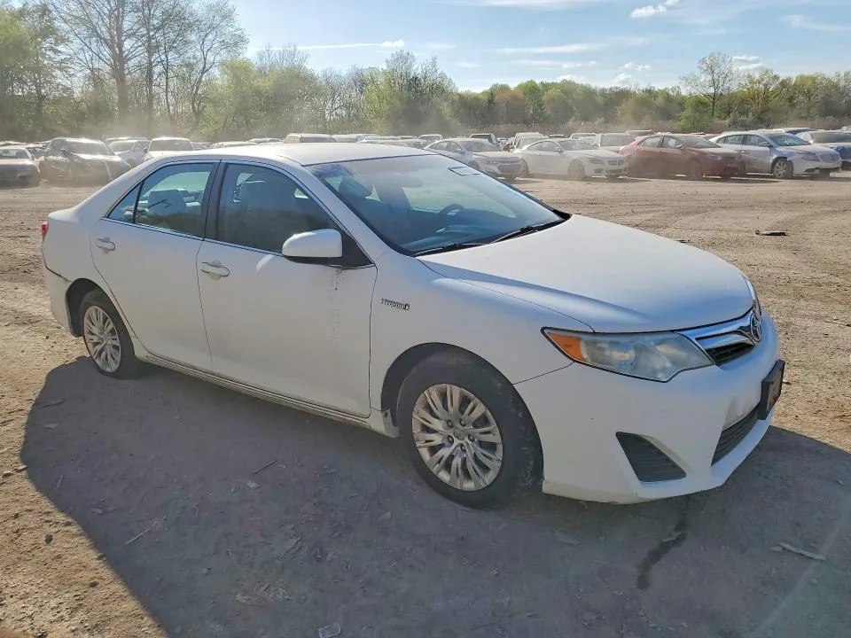 4T1BD1FK3DU083963 — 2013 TOYOTA CAMRY HYBRID photo 4