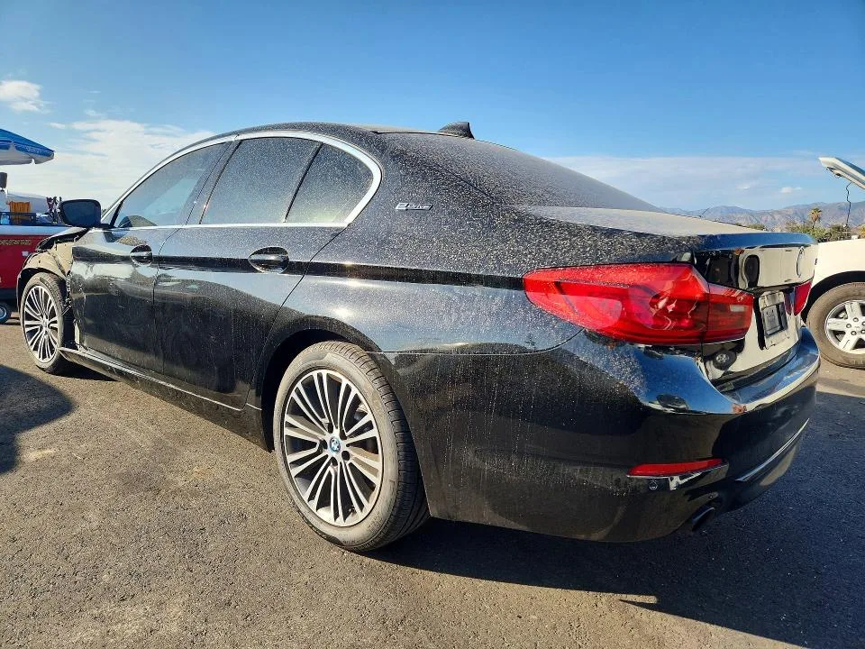 WBAJA9C59KB254131 — 2019 BMW 530E photo 2