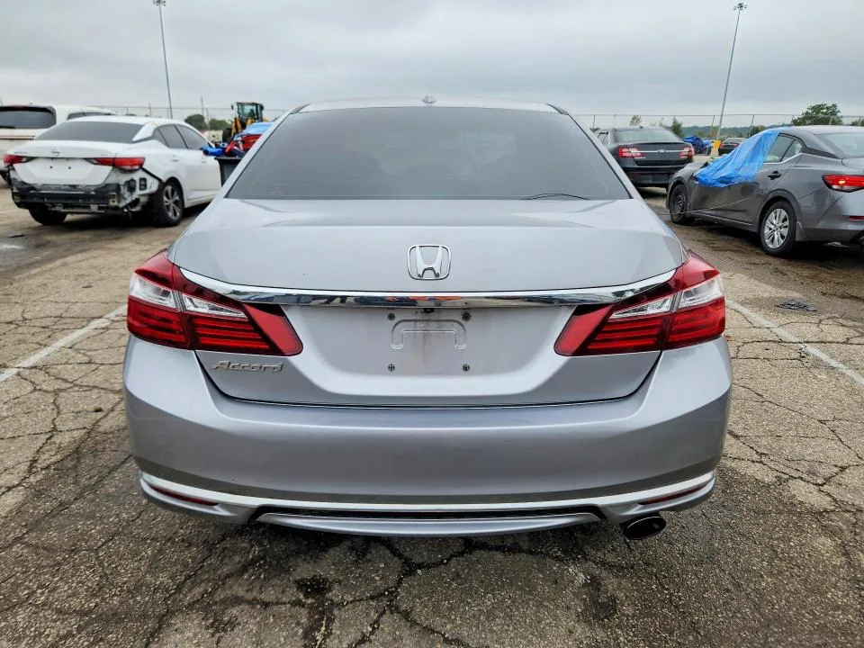 1HGCR2F95HA235845 — 2017 HONDA ACCORD photo 6