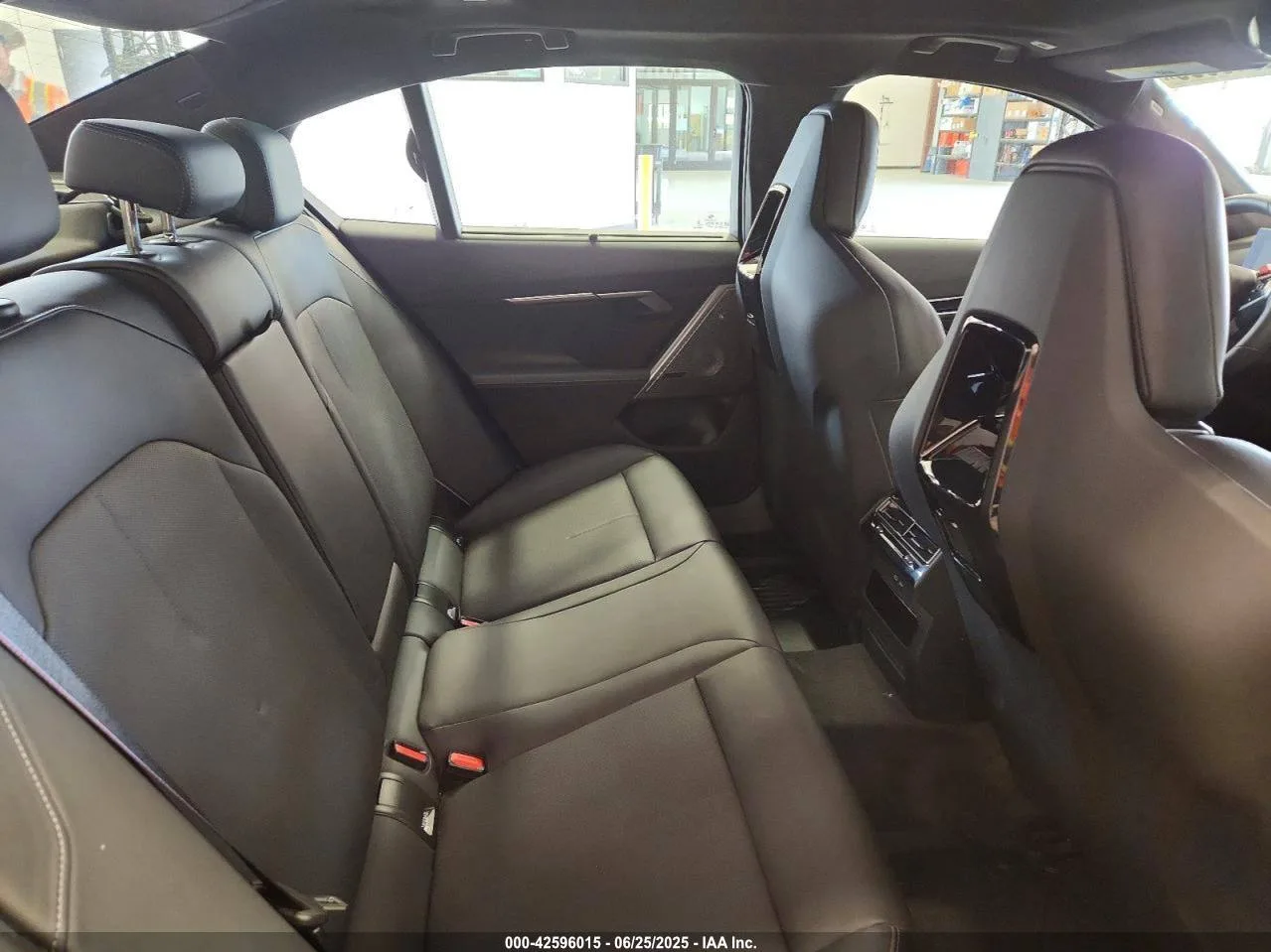 WBS83FK03SCU77171 — 2025 BMW M5 photo 9
