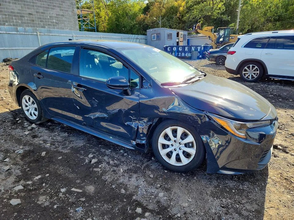 5YFB4MDE8SP291088 — 2025 TOYOTA COROLLA photo 4