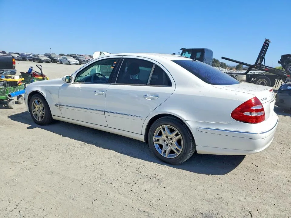 WDBUF65J63A218459 — 2003 MERCEDES-BENZ E photo 2