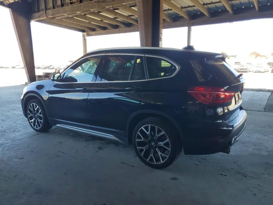WBXJG7C08N5V12462 — 2022 BMW X1 photo 2