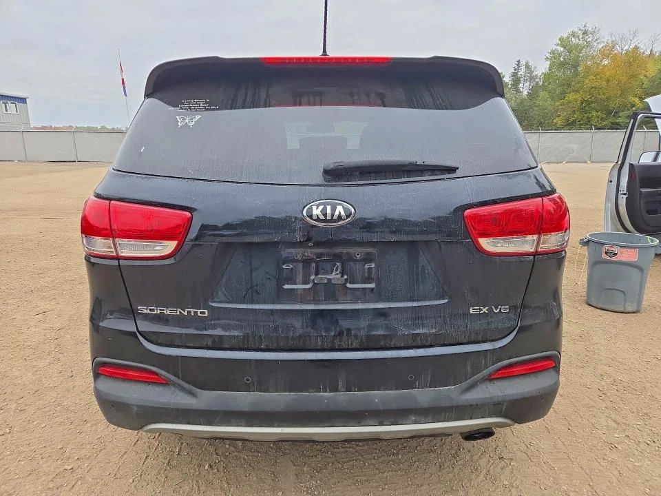 5XYPHDA54GG164557 — 2016 KIA SORENTO photo 6