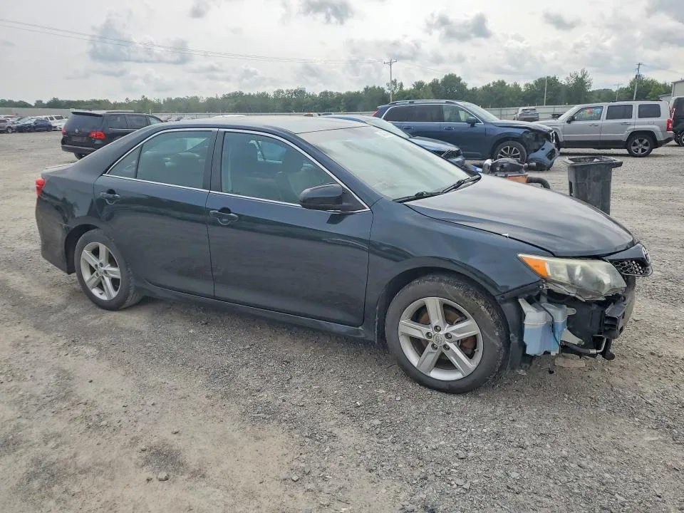 4T1BF1FK1EU407097 — 2014 TOYOTA CAMRY photo 4