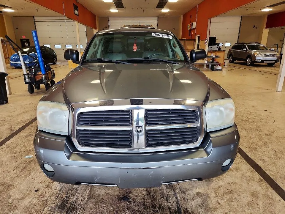 1D7HW48N75S178417 — 2005 DODGE DAKOTA photo 5