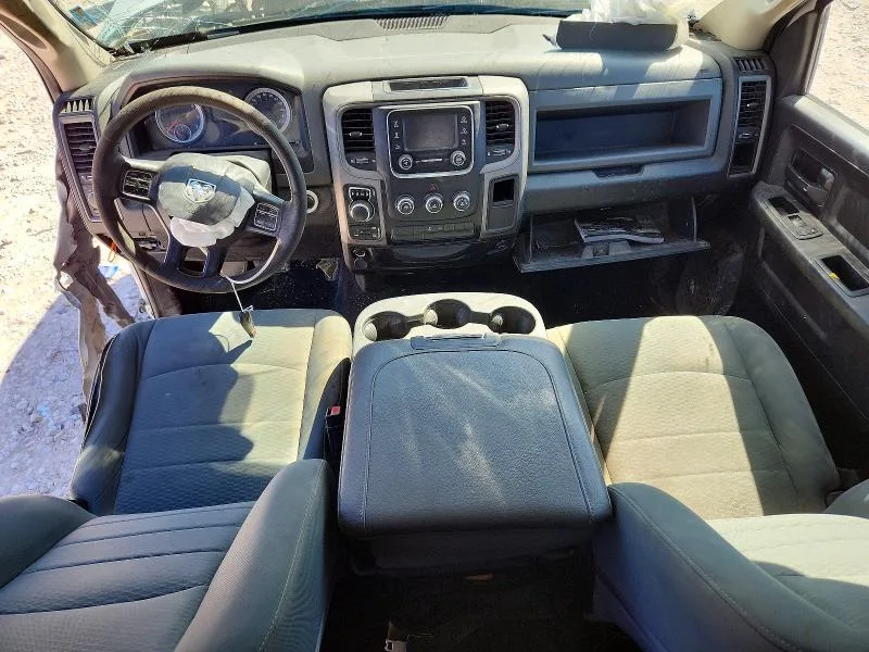 3C6RR7KT9KG712414 — 2019 RAM 1500 CLASSIC photo 8