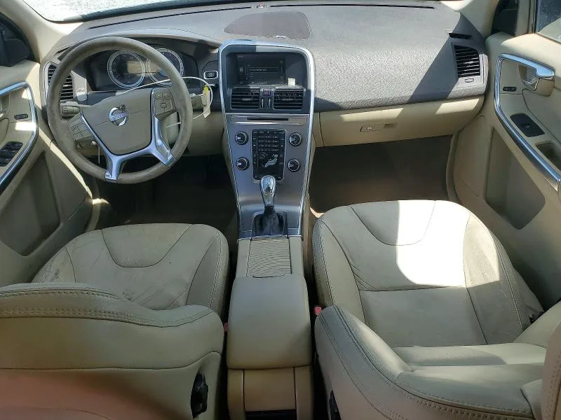 YV4952DL5D2419140 — 2013 VOLVO XC60 photo 8