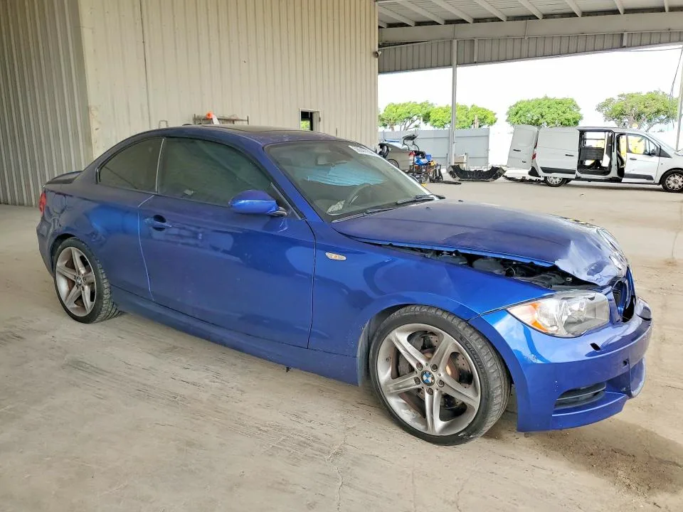 WBAUC735X9VK80466 — 2009 BMW 135 photo 4