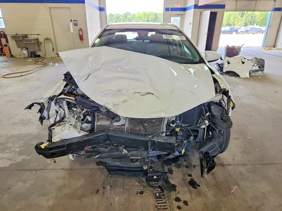 2T1BURHE1HC807713 — 2017 TOYOTA COROLLA photo 5