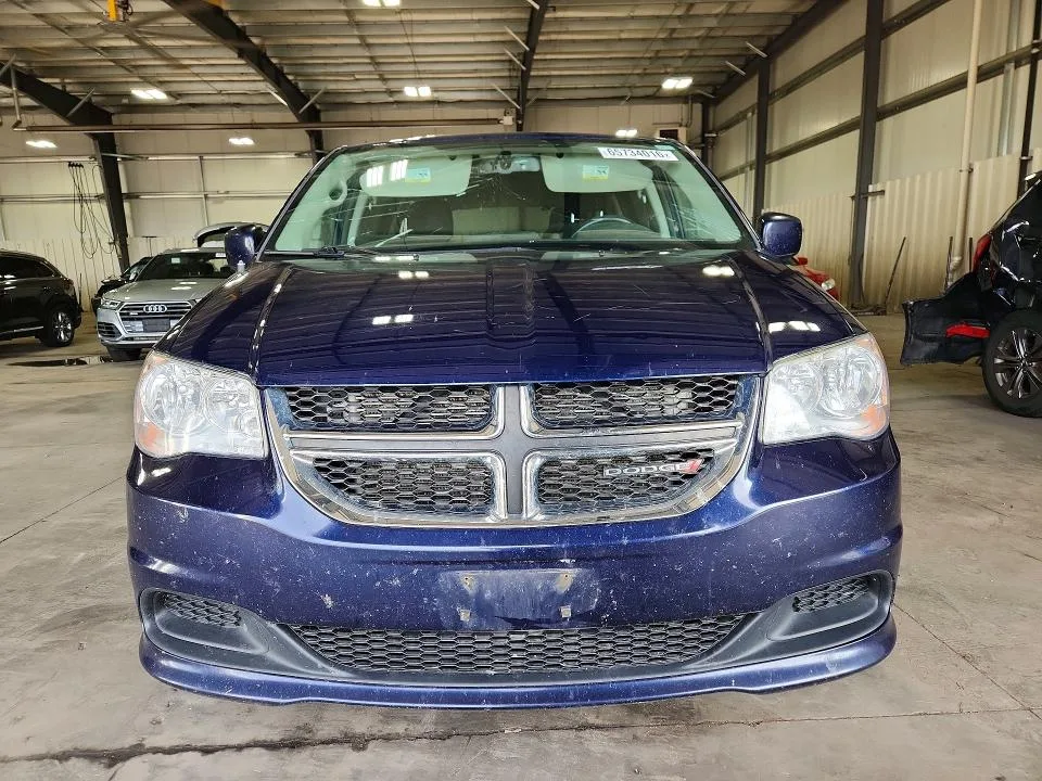 2C4RDGCGXGR203183 — 2016 DODGE GRAND CARAVAN photo 5