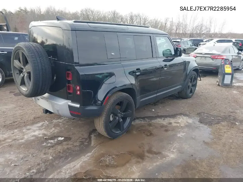 SALEJ7EX7R2285954 — 2024 LAND ROVER Defender photo 5