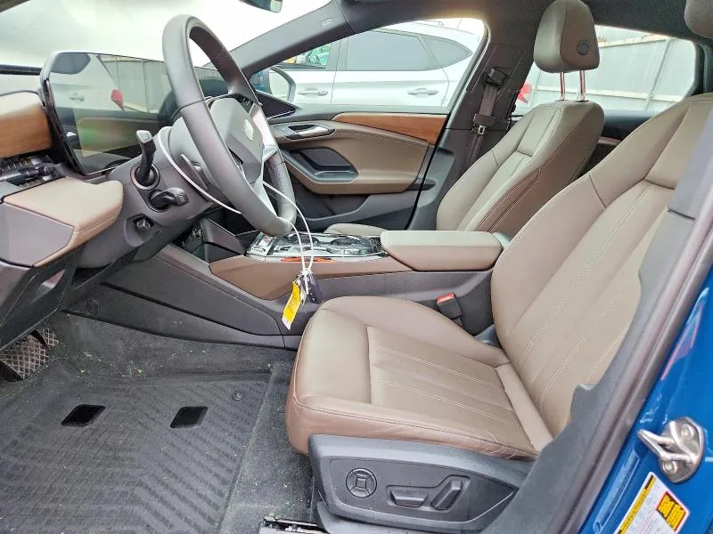 WAUFFAFC8FN010140 — 2025 AUDI A6 E-TRON photo 7