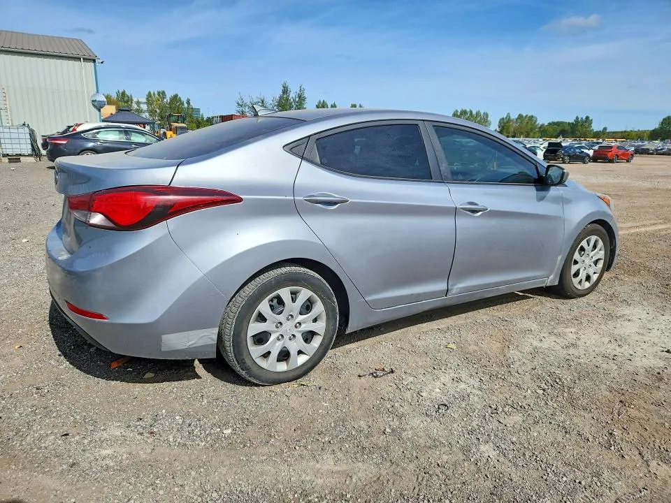 5NPDH4AE3GH726735 — 2016 HYUNDAI ELANTRA photo 3