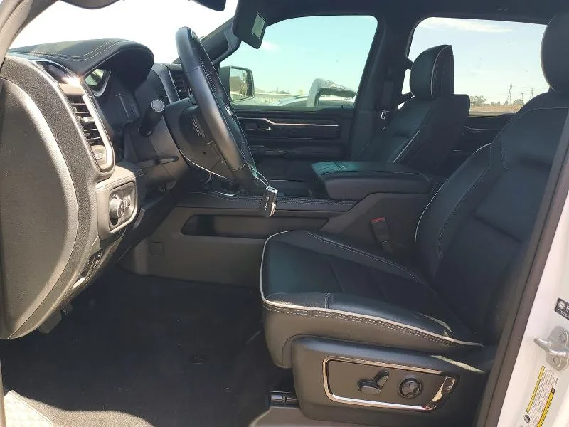 1C6SRFHP2SN582702 — 2025 RAM 1500 photo 7