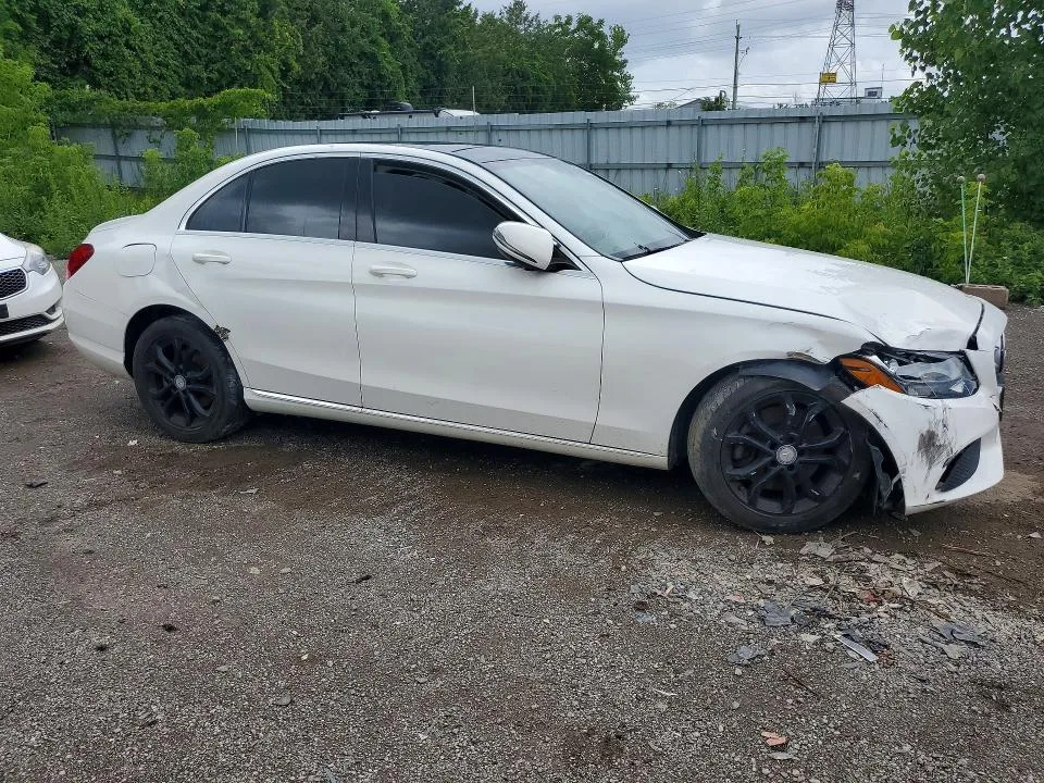55SWF4KB8HU183335 — 2017 MERCEDES-BENZ C photo 4