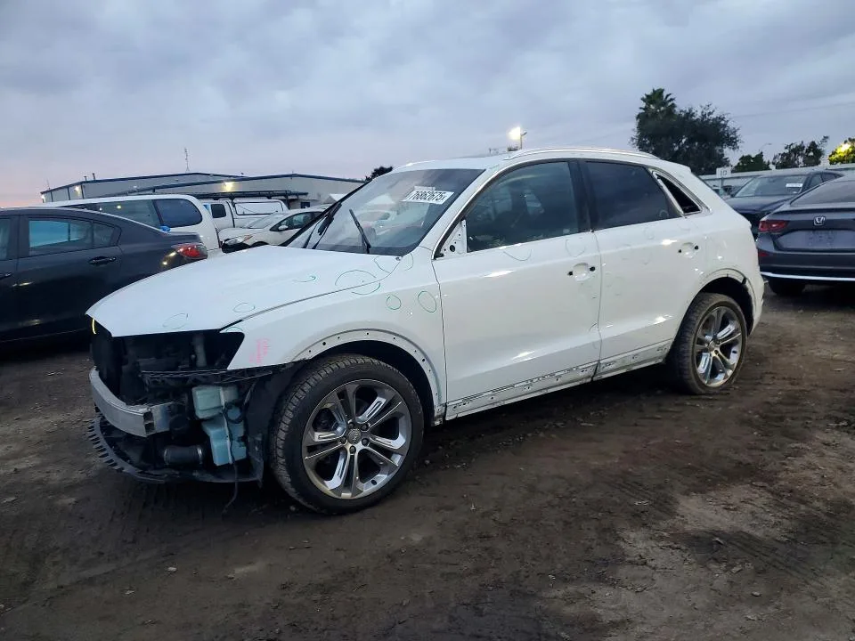 WA1HCCFSXJR020218 — 2018 AUDI Q3 photo 1