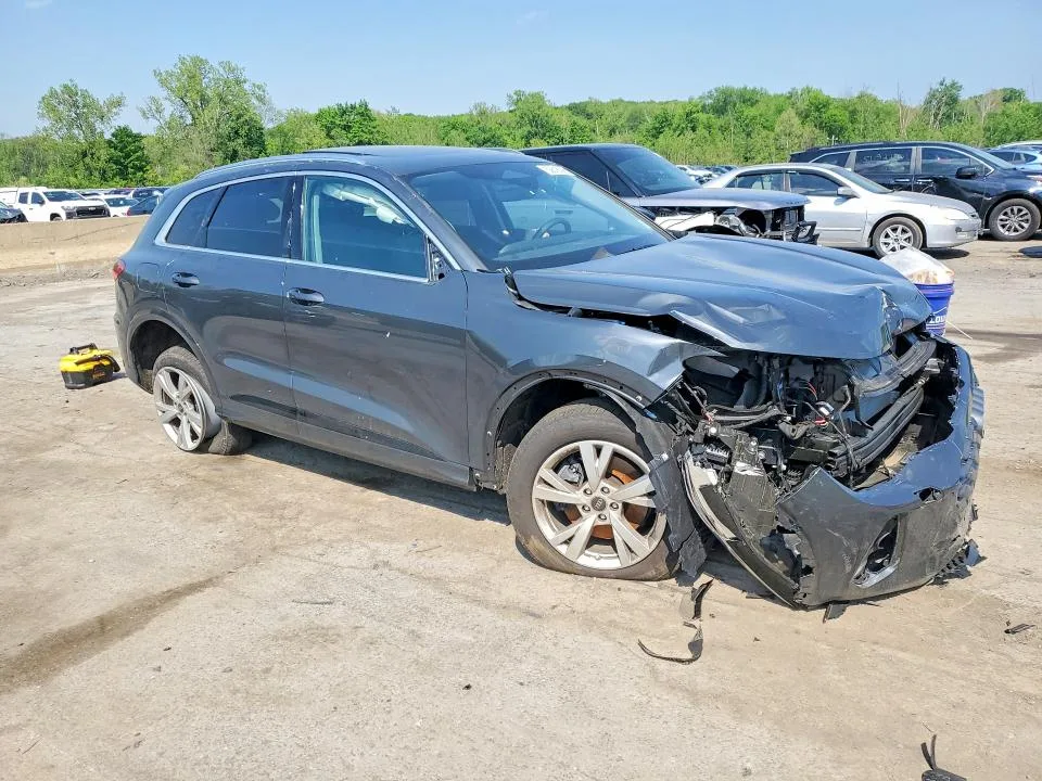 WA11AAGU9S2092291 — 2025 AUDI Q5 photo 4