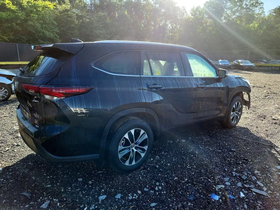 5TDKBRCH4TS703515 — 2026 TOYOTA HIGHLANDER HYBRID photo 3