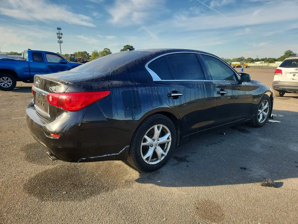 JN1BV7AR9FM410588 — 2015 INFINITI Q50 photo 3