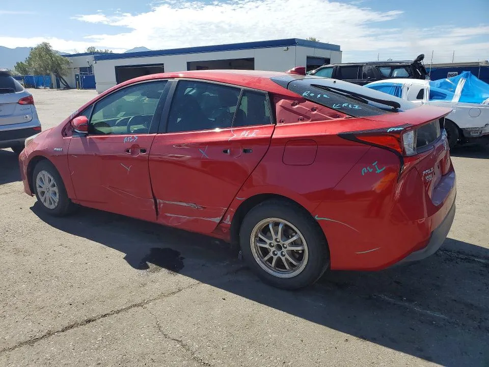 JTDKARFU0K3083354 — 2019 TOYOTA PRIUS photo 2