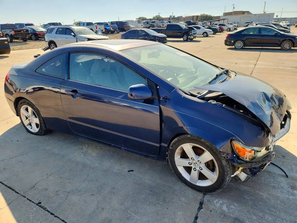 2HGFG12868H550634 — 2008 HONDA CIVIC photo 4
