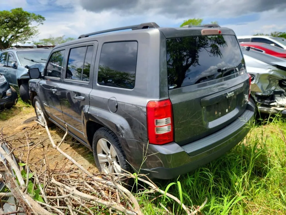 1C4NJPFA1GD611007 — 2016 JEEP PATRIOT photo 2