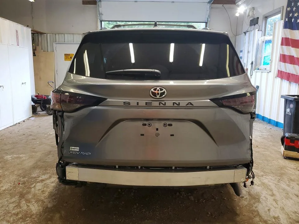 5TDKSKFC6TS240493 — 2026 TOYOTA SIENNA photo 6