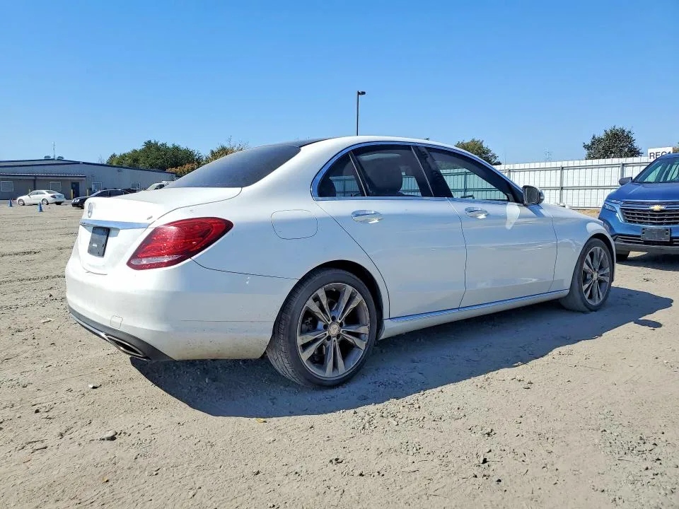 55SWF4JB6HU188731 — 2017 MERCEDES-BENZ C photo 3