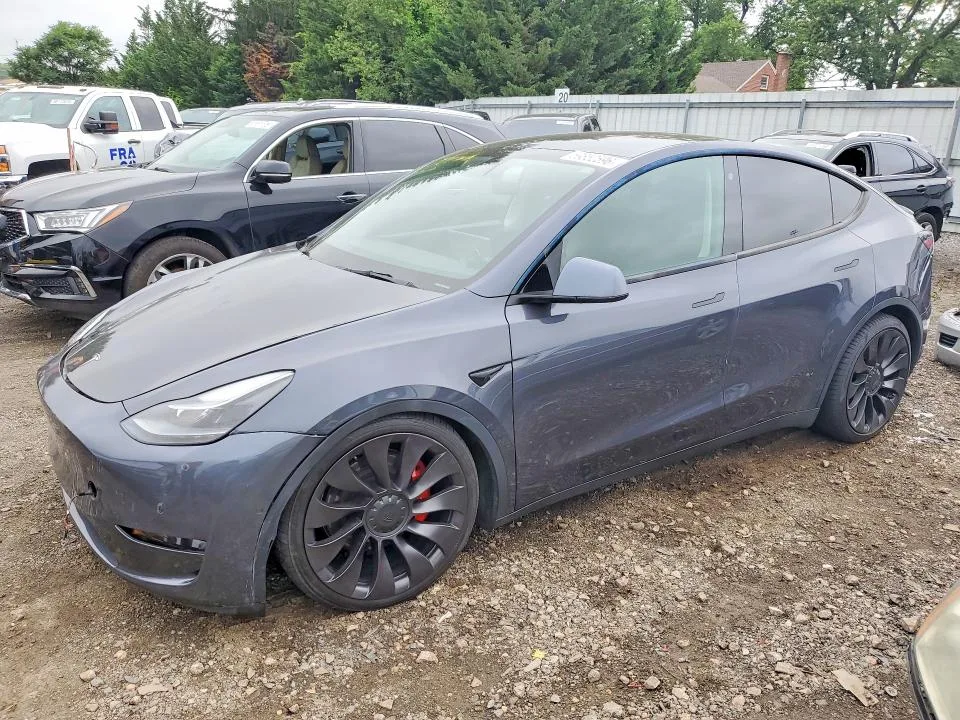 5YJYGDEF1MF189347 — 2021 TESLA MODEL Y